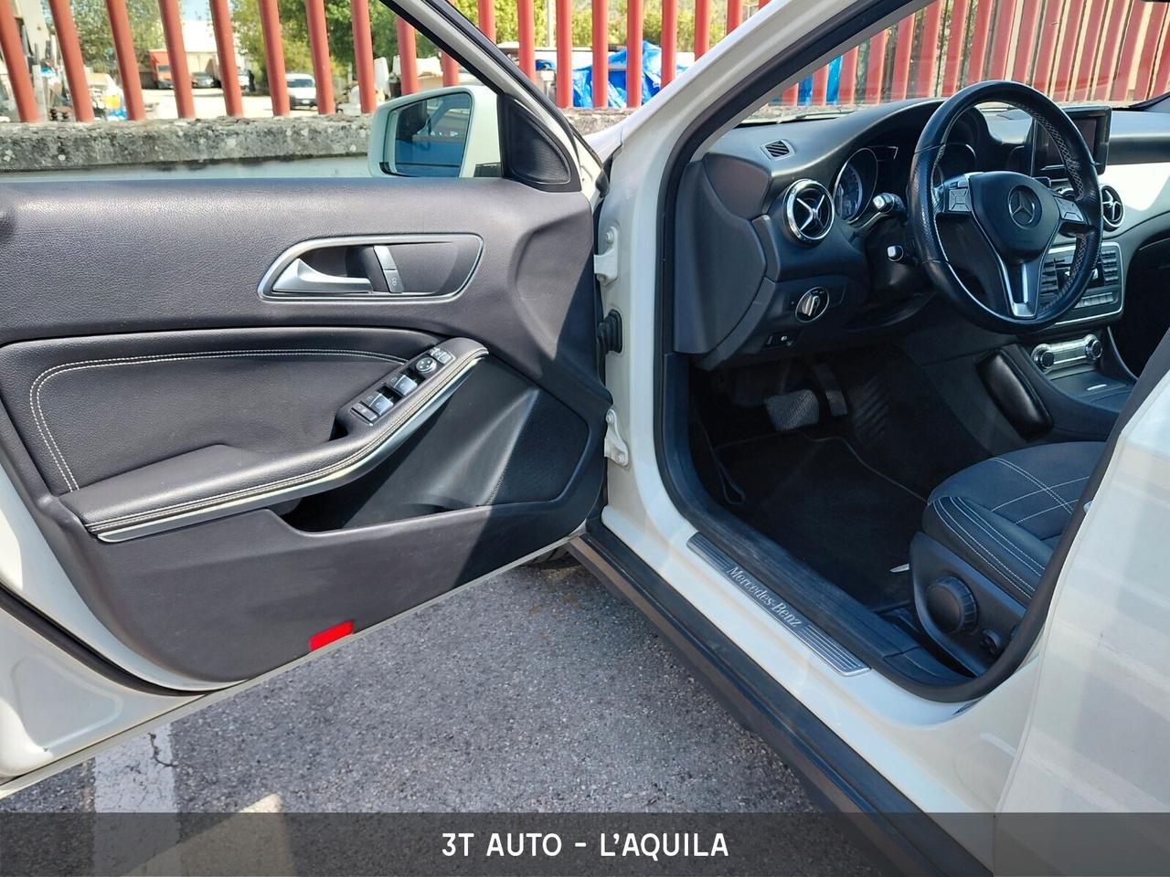 Mercedes-benz GLA 220 CDI Automatic 4Matic Premium