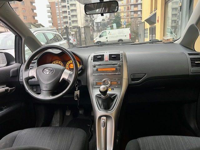 TOYOTA Auris 1.6 5 porte Sol