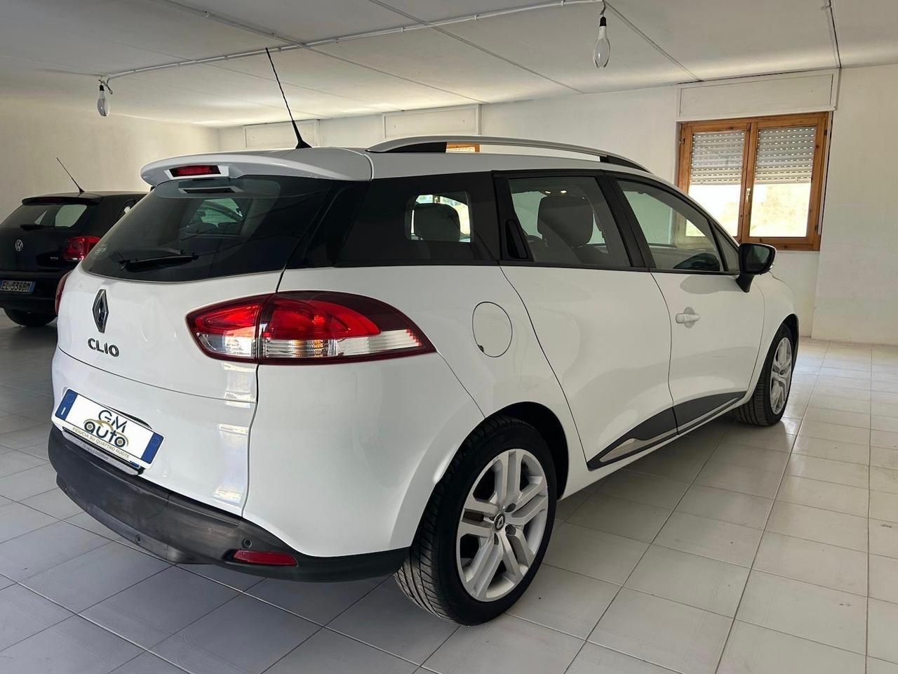 Renault Clio dCi 8V 75 CV 5 porte Moschino Intens