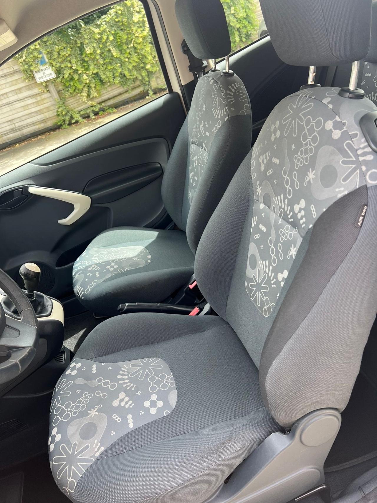 Ford ka ok neopatentati tagliando eseguito