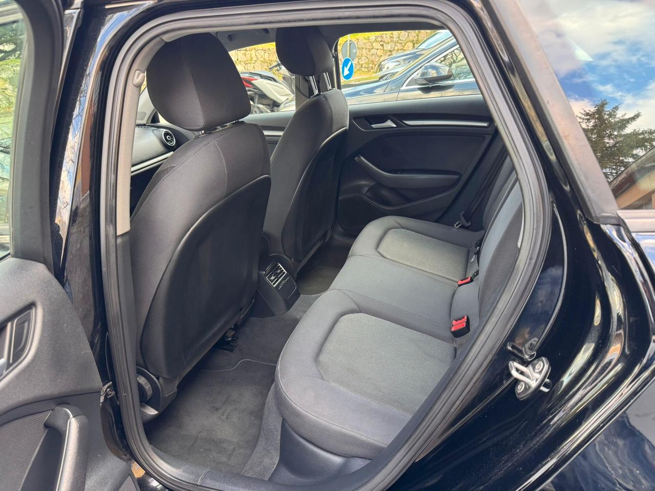 Audi A3 SPB 2.0 TDI S-line 150cv Garanzia 1 anno