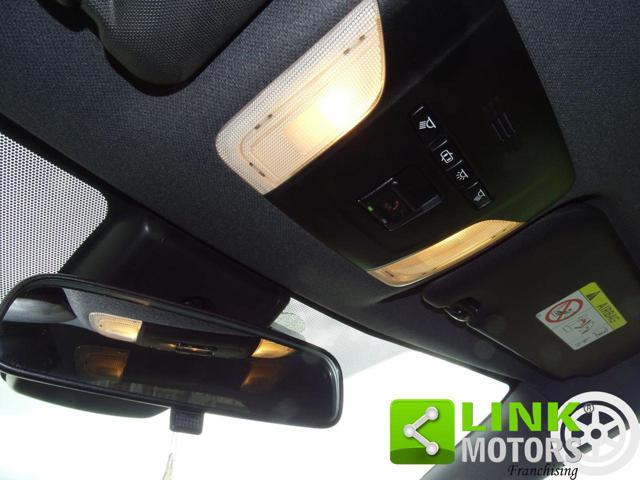 TOYOTA Corolla Touring Sports 2.0 Hybrid Business