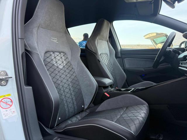 VOLKSWAGEN Golf 1.5 eTSI 150 CV EVO ACT DSG R-Line