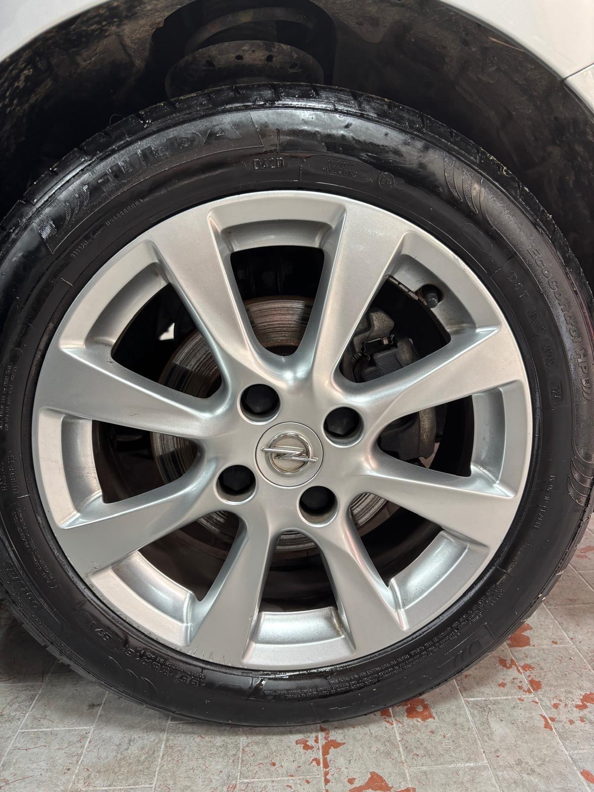 Opel Corsa 1.2i 16V cat 5 porte Edition