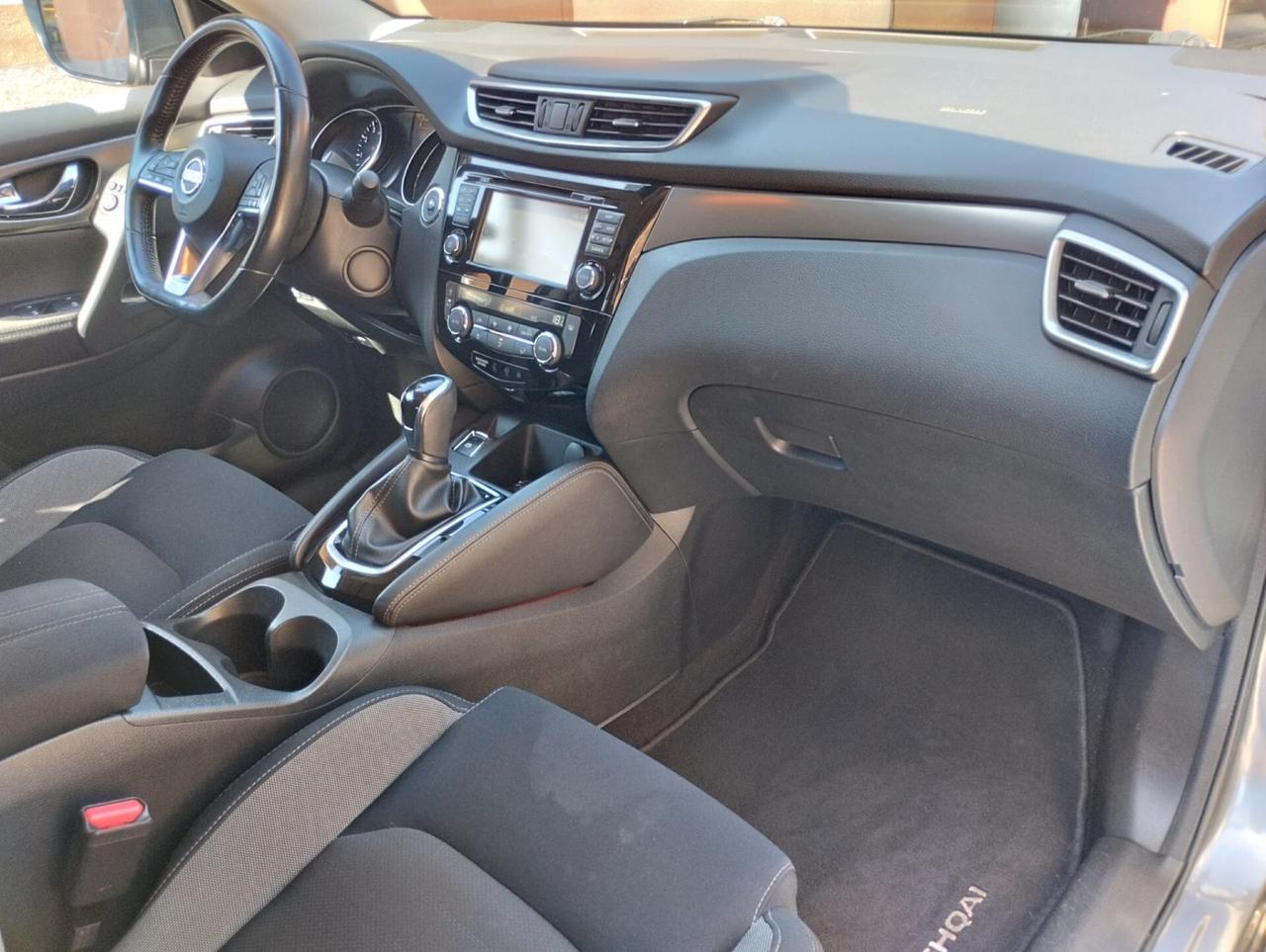 Nissan Qashqai 1.2 DIG-T N-Connecta