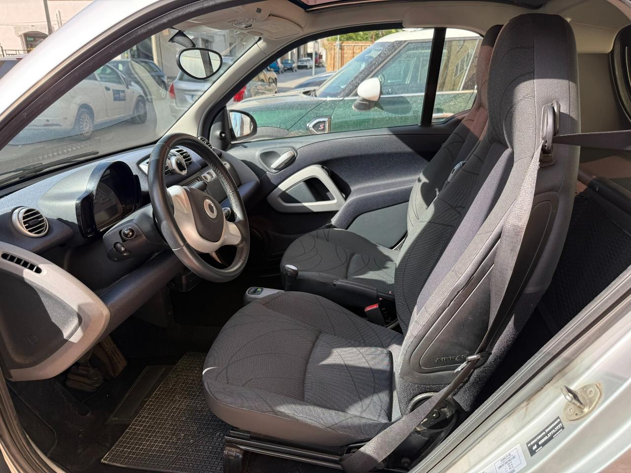 SMART FORTWO 1.0 71CV CON SERVOSTERZO