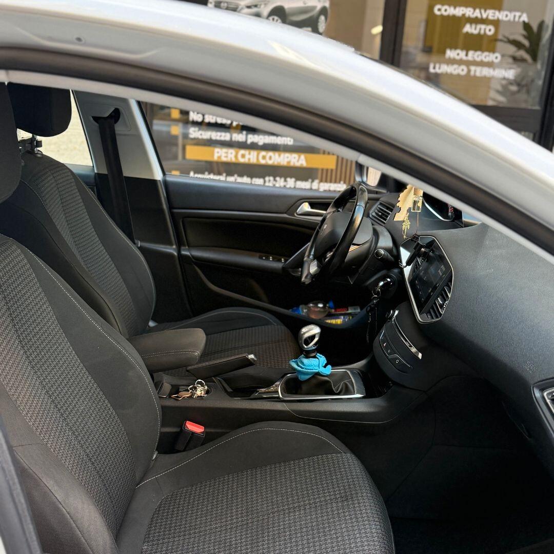 Peugeot 308 130cv S&S SW Allure
