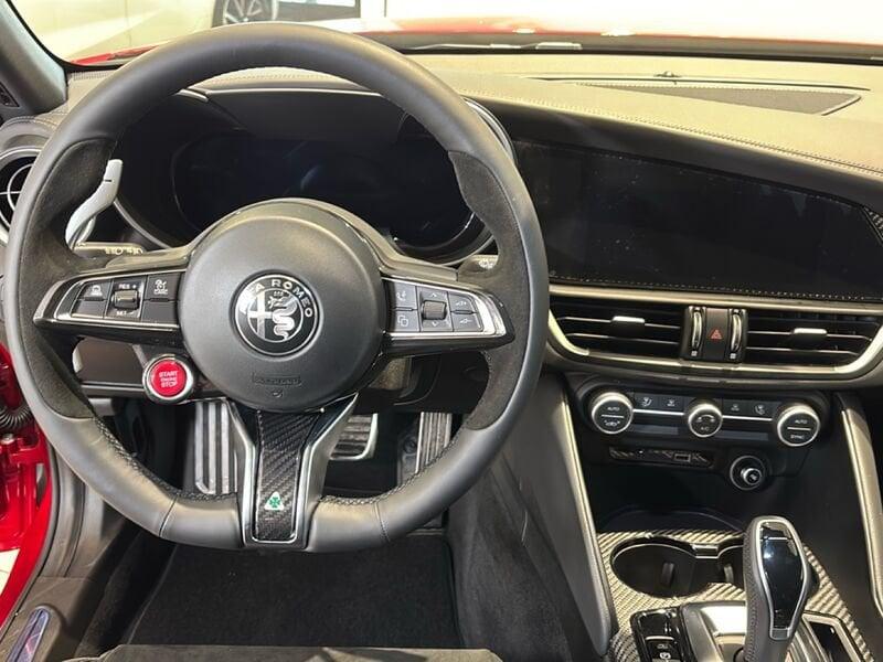 Alfa Romeo Giulia Giulia 2.9 V6 Bi-Turbo AT8 Quadrifoglio