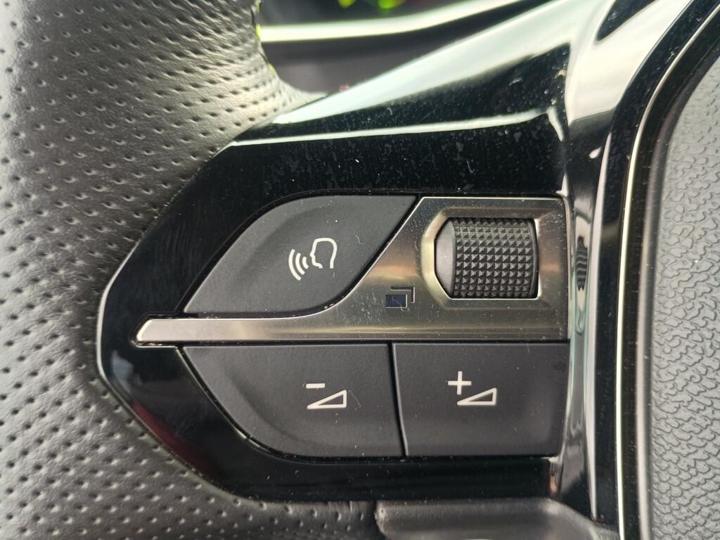 Peugeot 2008 1.5 BlueHDi 130cv EAT8 GT