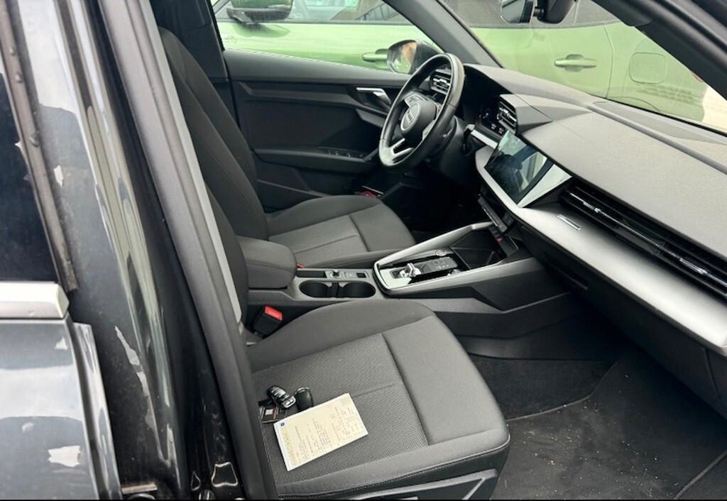 AUDI A3 SPORTBACK 35 TDI 150CV S-TRONIC BUSINESS ADVANCED ( FARI LED - VIRTUAL COCKPIT - CLIMA BIZONA - NAVI - SENSORI POST. - CERCHI 17 )