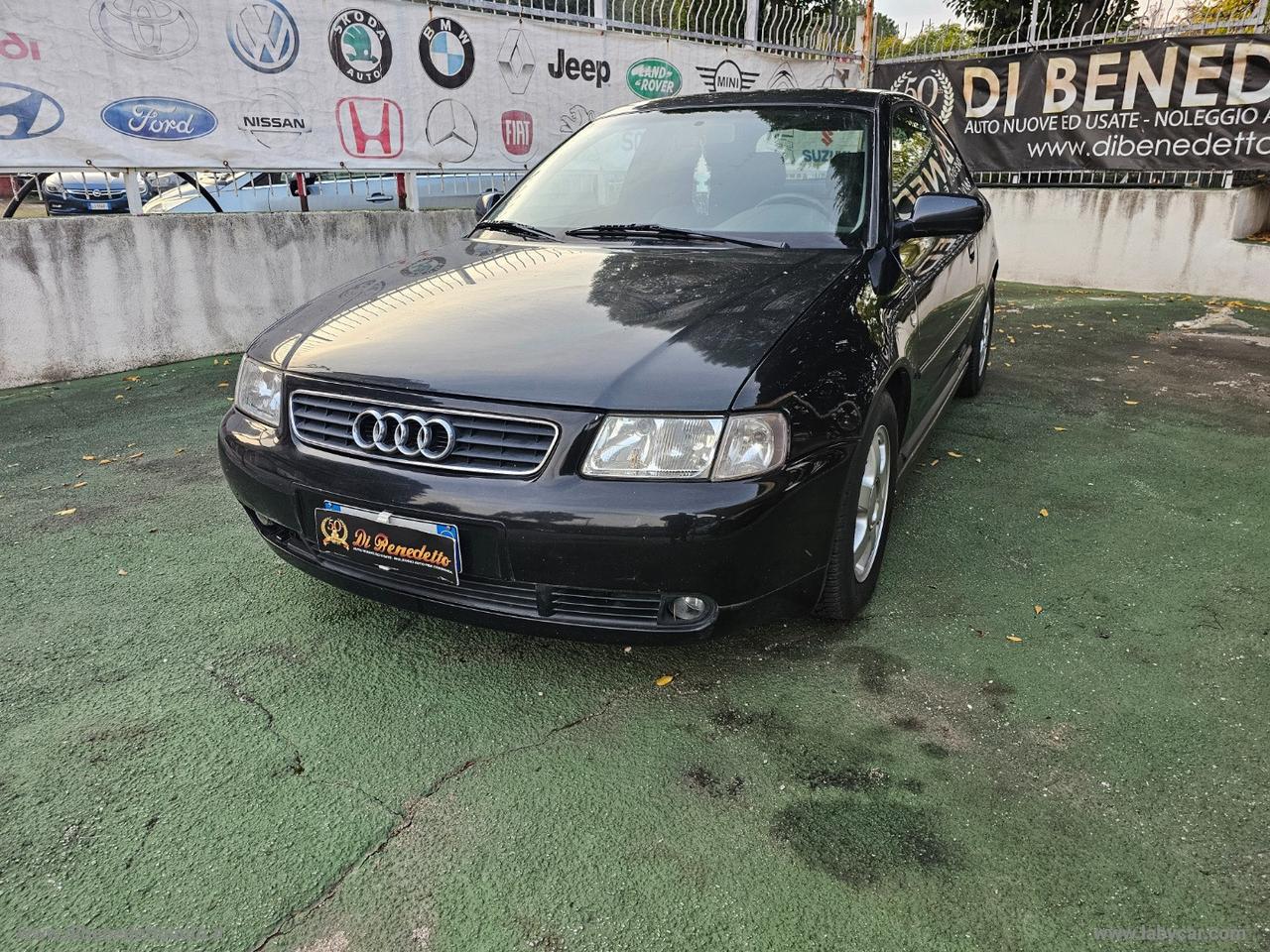 AUDI A3 1.9 TDI 110CV 3p. Attraction