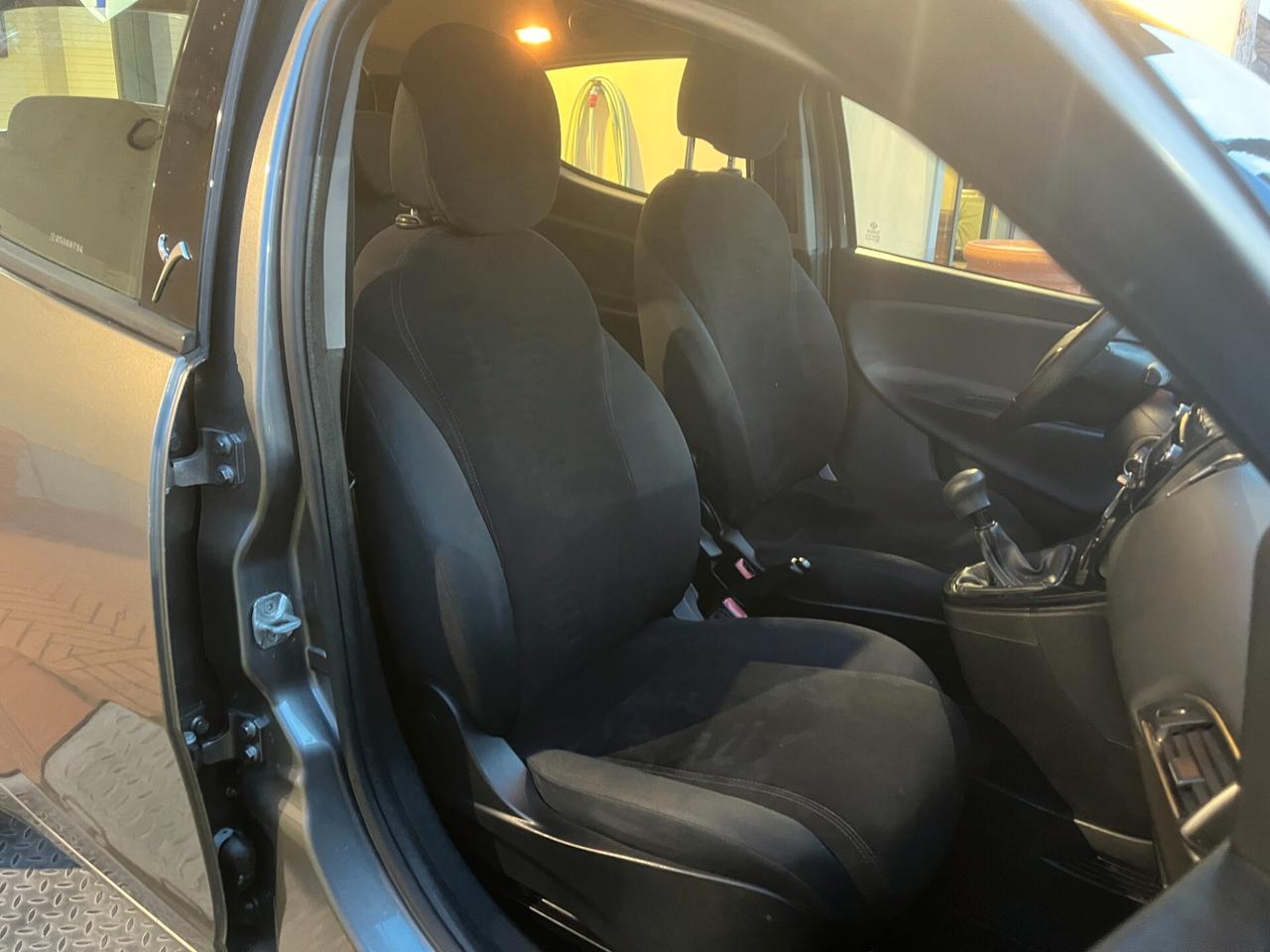 Lancia Ypsilon 1.3 MJT 16V 95 CV 5 porte S&S Gold