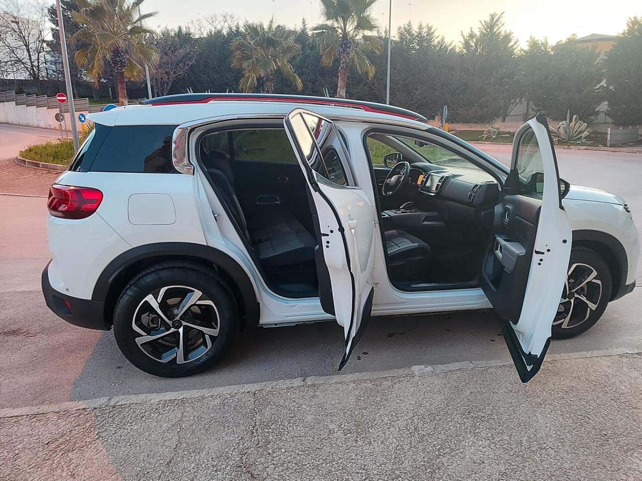 Citroen C5 Aircross 1.5 Bluehdi SHINE 130CV 2019!