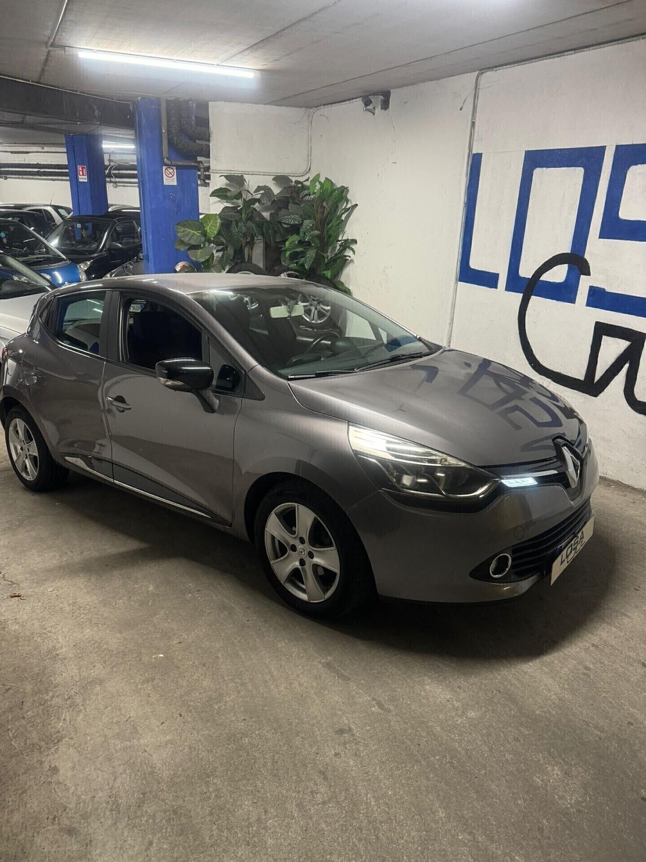 Renault Clio 1.5 dCi 8V 75CV 2013 TAGLIANDO COMPRESO!!!!