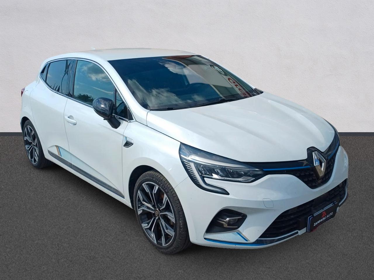 Renault Clio Full Hybrid E-Tech 140 CV | da €224 al mese