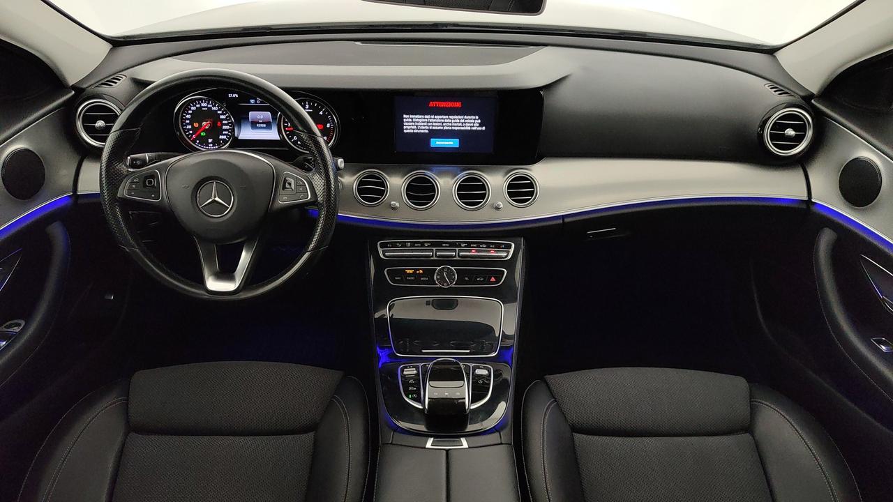 Mercedes-Benz E 220 d Business Sport auto