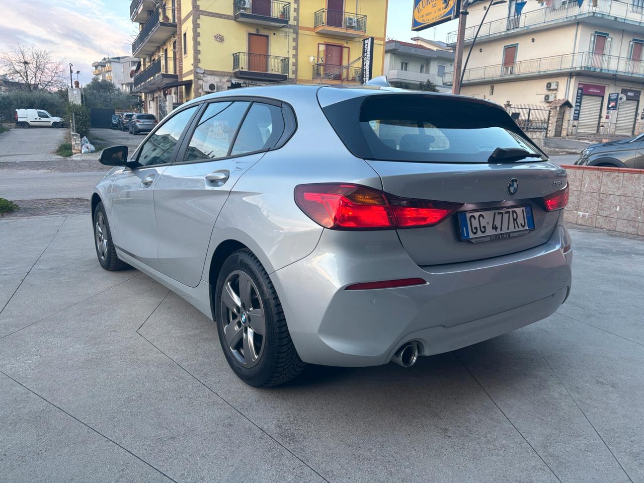 Bmw 116d 5p. Business Advantage - 07-2021