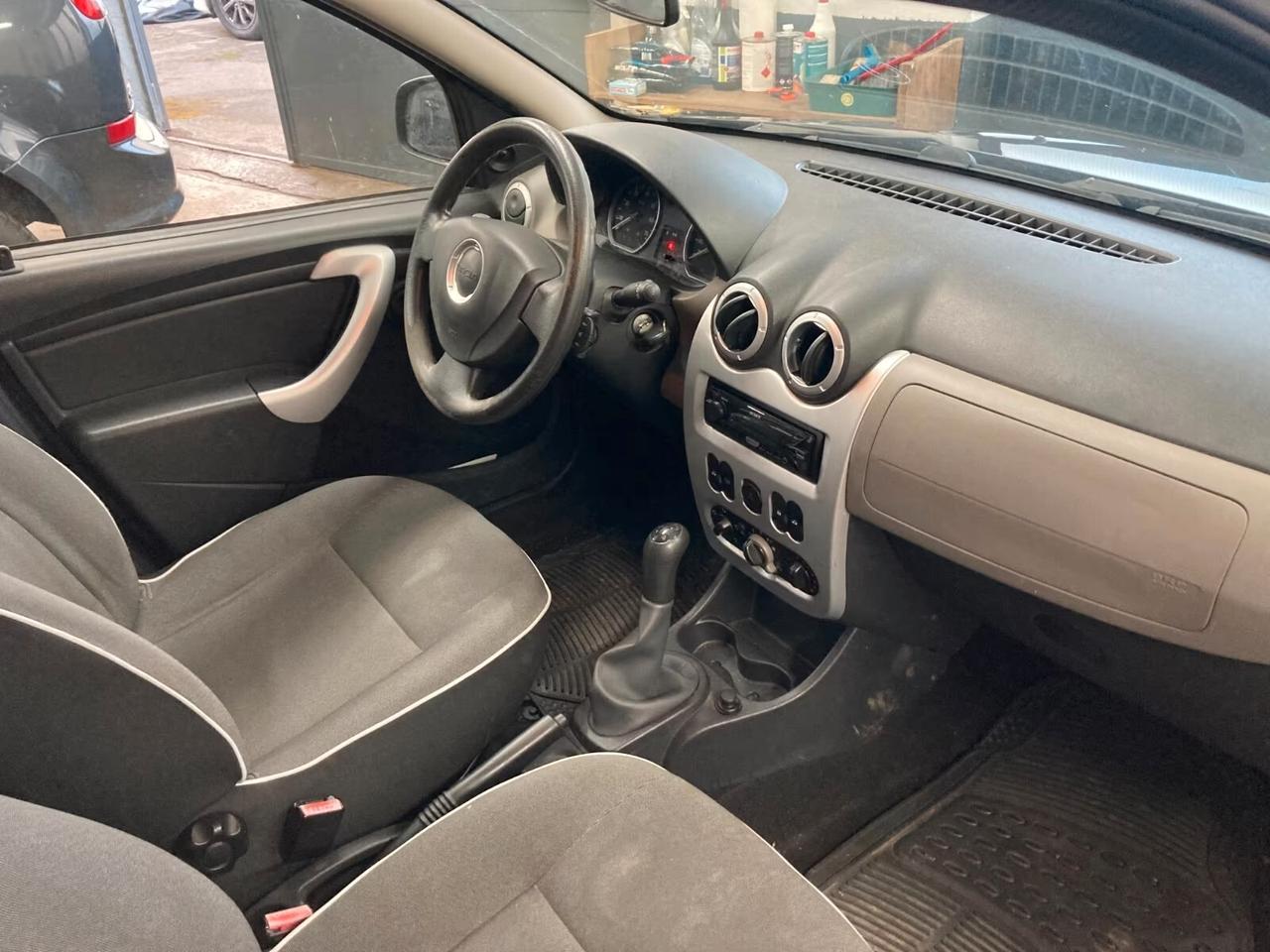 Dacia Sandero 1.2 16V LIVE-CLIMA