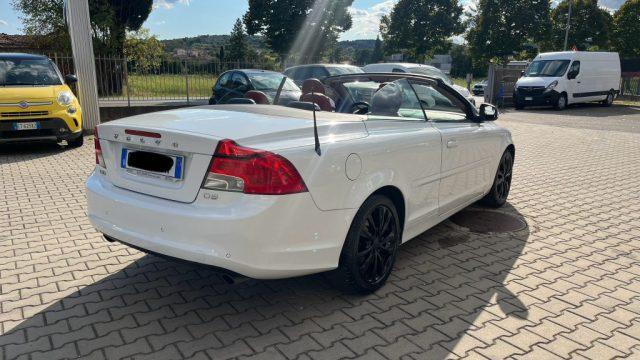 VOLVO C70 D3 Momentum ** SOLO 132.000 KM **