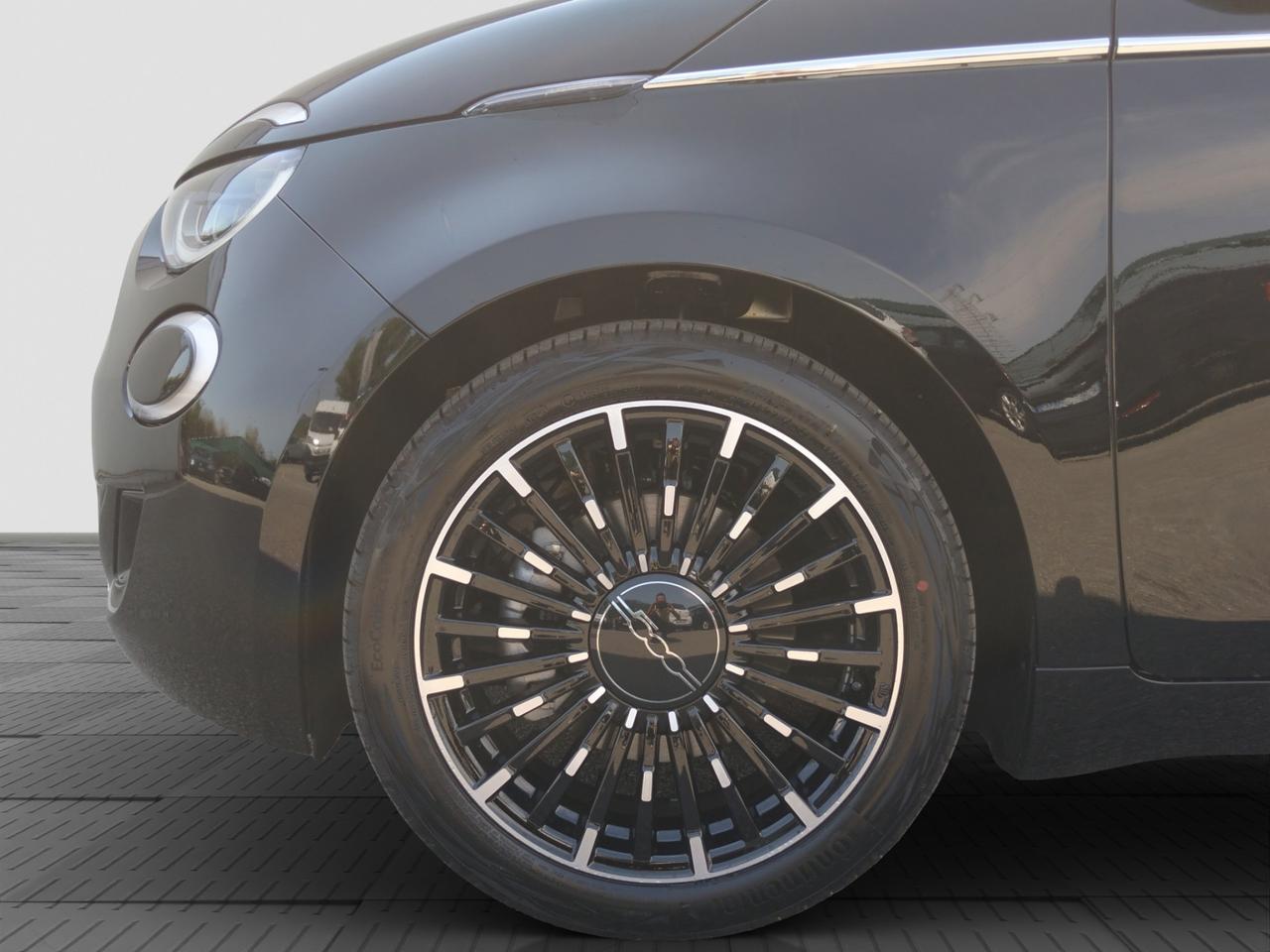 FIAT 500 (2020--->) 500 Berlina Hybrid La Prima