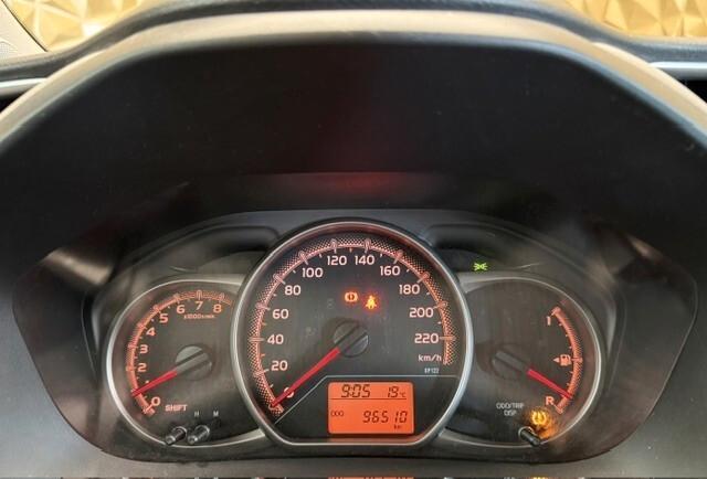 Toyota Yaris 1.0 5 porte Active