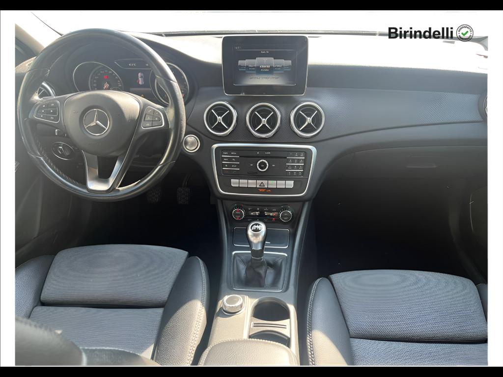 Mercedes-Benz GLA (X156) - GLA 180 d Executive