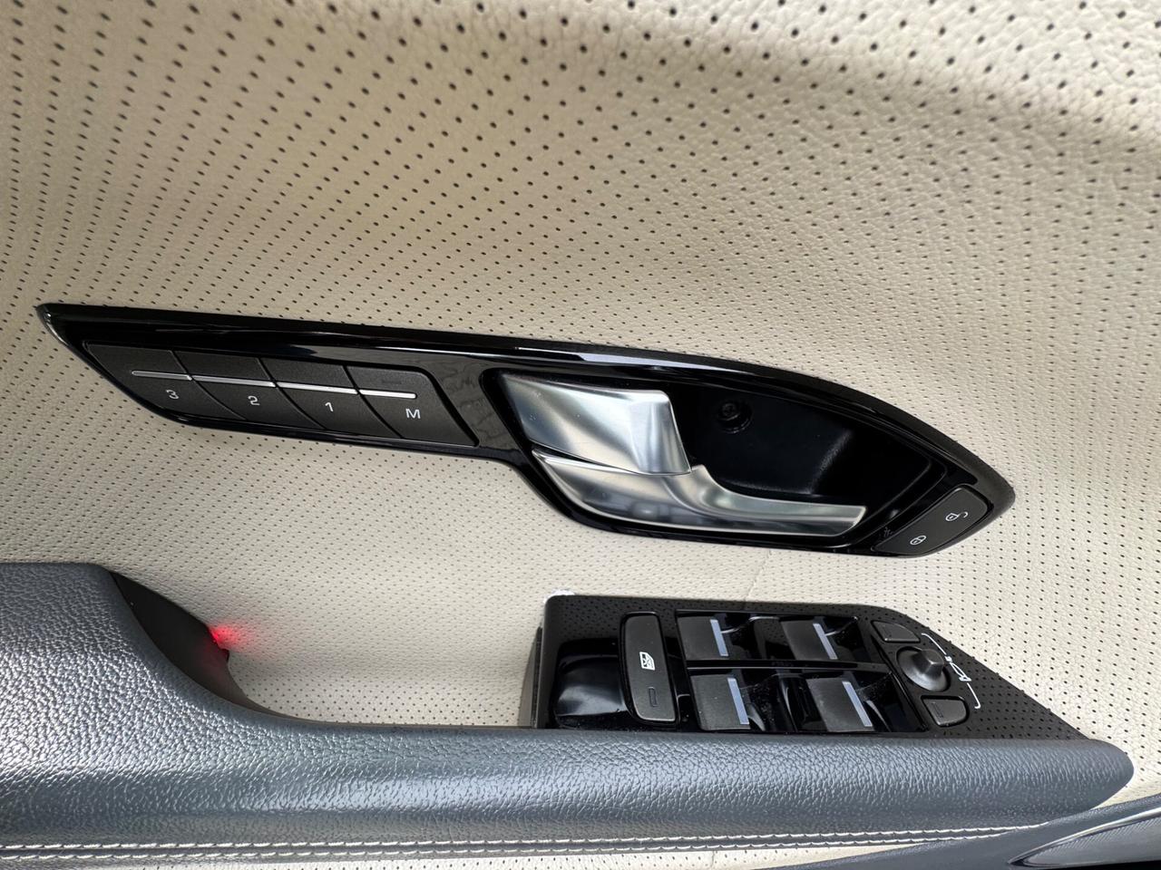 Range Rover Evoque 2.2 Sd4 5p. Prestige