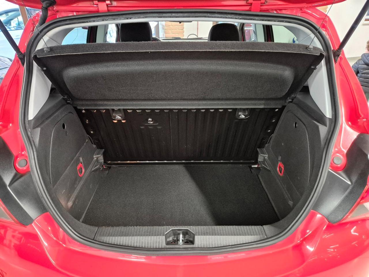 Opel Corsa 1.2 5 porte b-Color