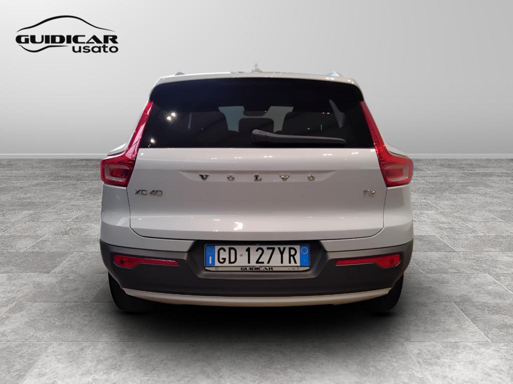 VOLVO XC40 - XC40 1.5 t3 Momentum 163cv auto my21