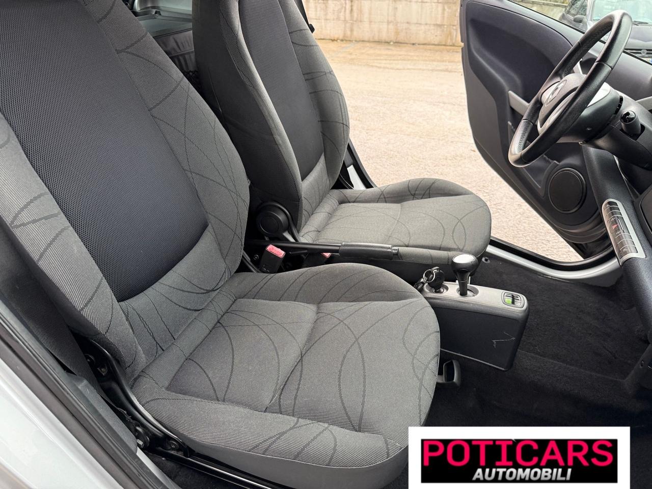 Smart ForTwo 1000 52 kW MHD coupé pure