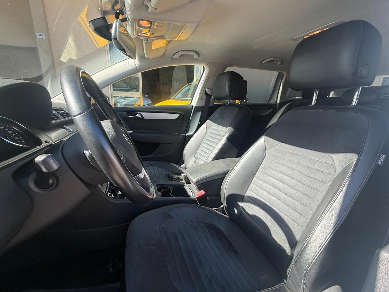 Volkswagen Passat Var. 2.0 TDI Highline BlueM.Tech.