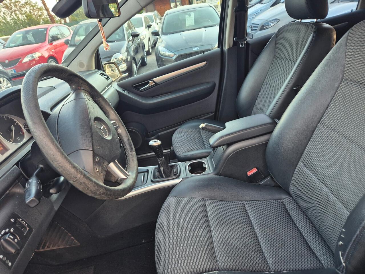 Mercedes-benz A 200 180 CDI Premium