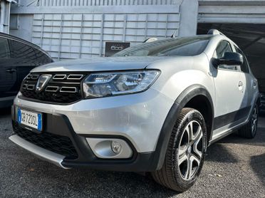 Dacia Sandero Stepway 1.0 TCe 100CV ECO-G 15th Anniversary