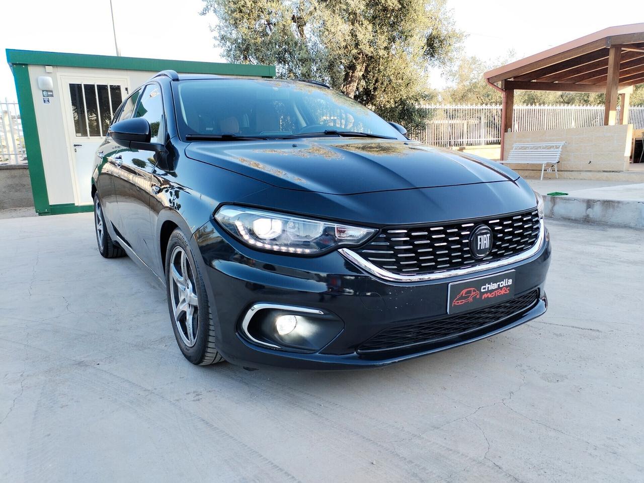 Fiat Tipo 1.6 Mjt LOUNGE GANCIO TRAINO