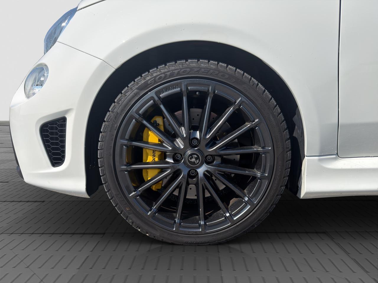 ABARTH 695 C 1.4 Turbo T-Jet 180 CV