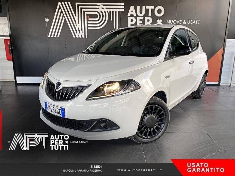 Lancia Ypsilon Ypsilon 1.0 firefly hybrid Silver s&s 70cv