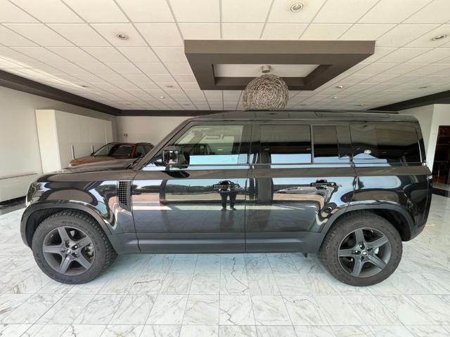 LAND ROVER Defender 110 3.0D I6 200CV AWD AUTO S TOTAL BLACK