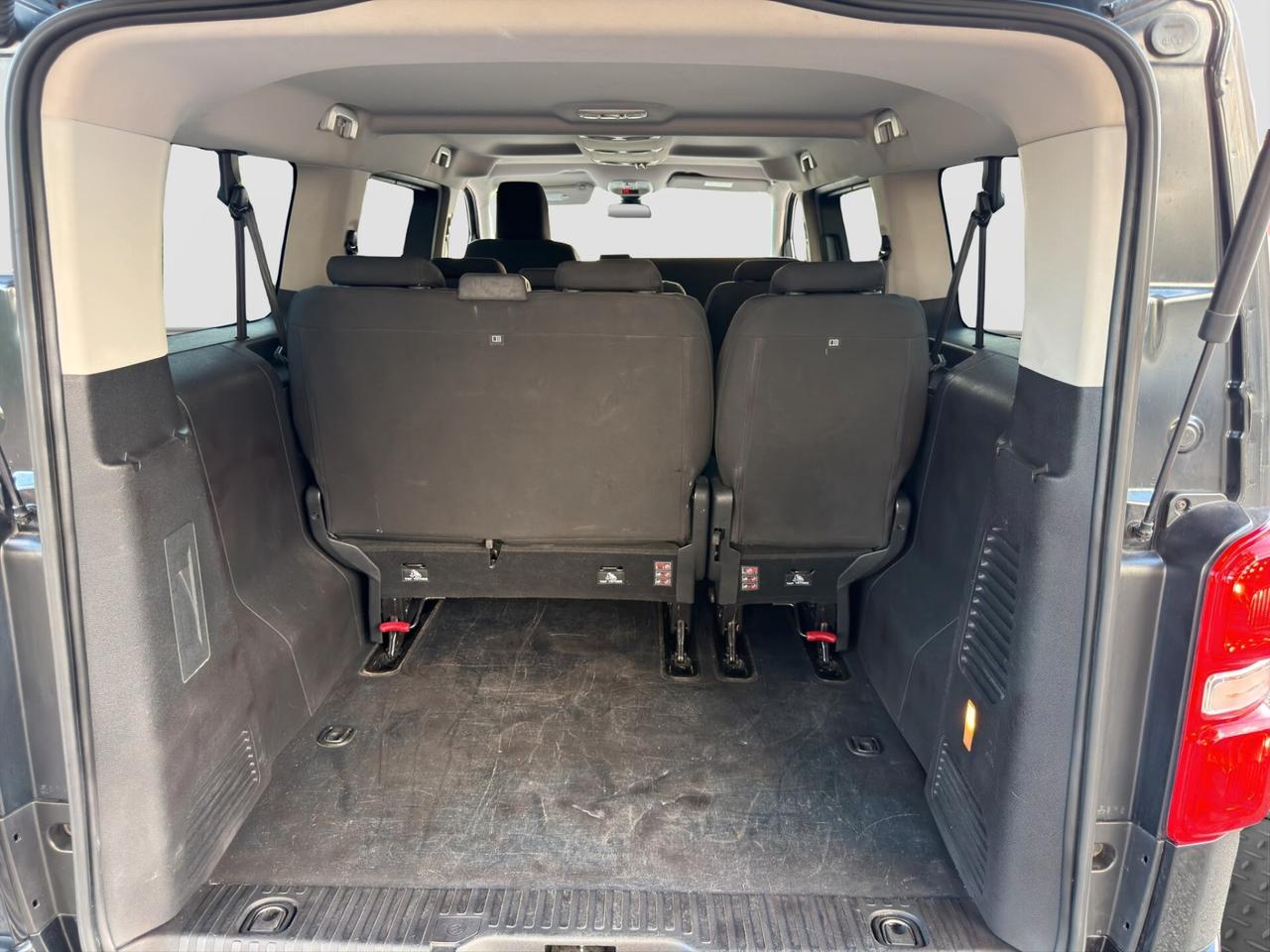 Peugeot Traveller BlueHDi 120 S&S Long Business 9 POSTI 2021