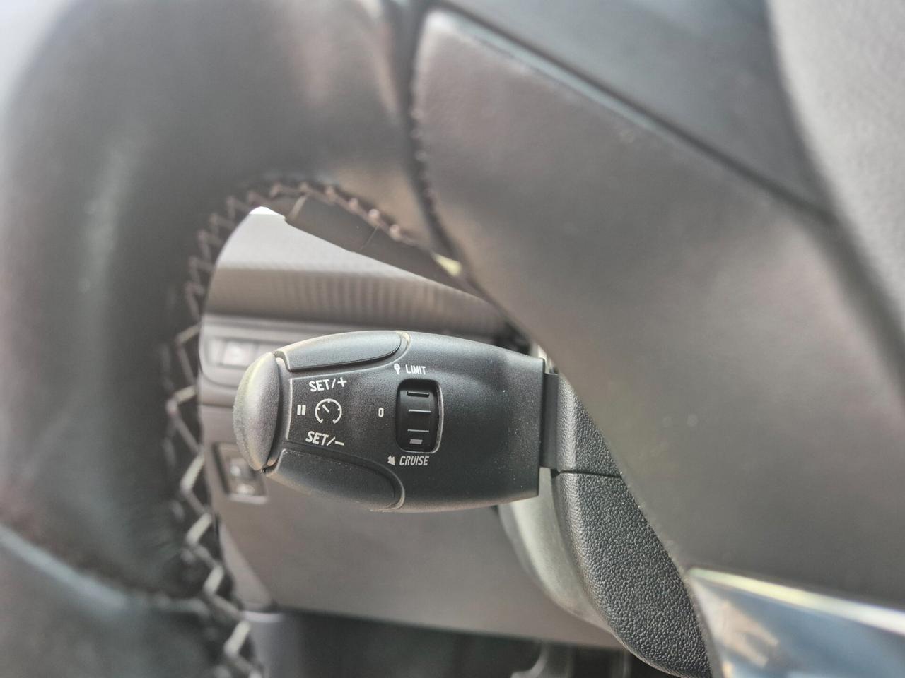 Peugeot 2008 BlueHDi 100 Allure