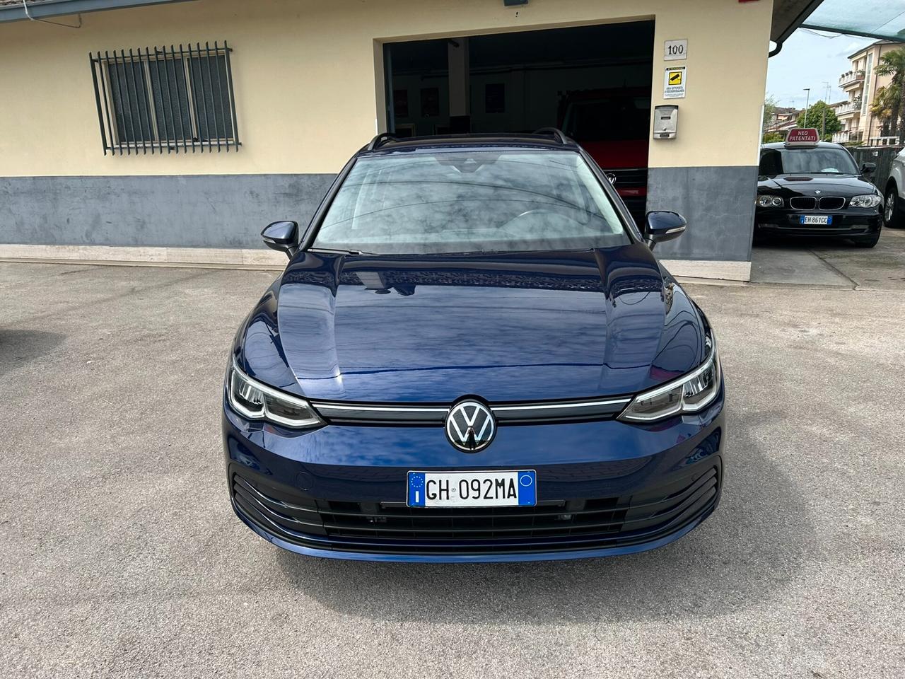 VW GOLF VARIANT 2.0 TDI 116CV Life - GANCIO TRAINO