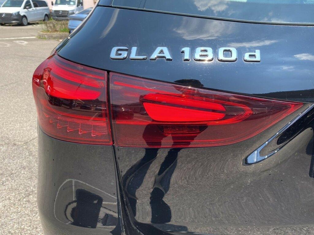 Mercedes GLA 180 180 D Advanced 8G-DCT