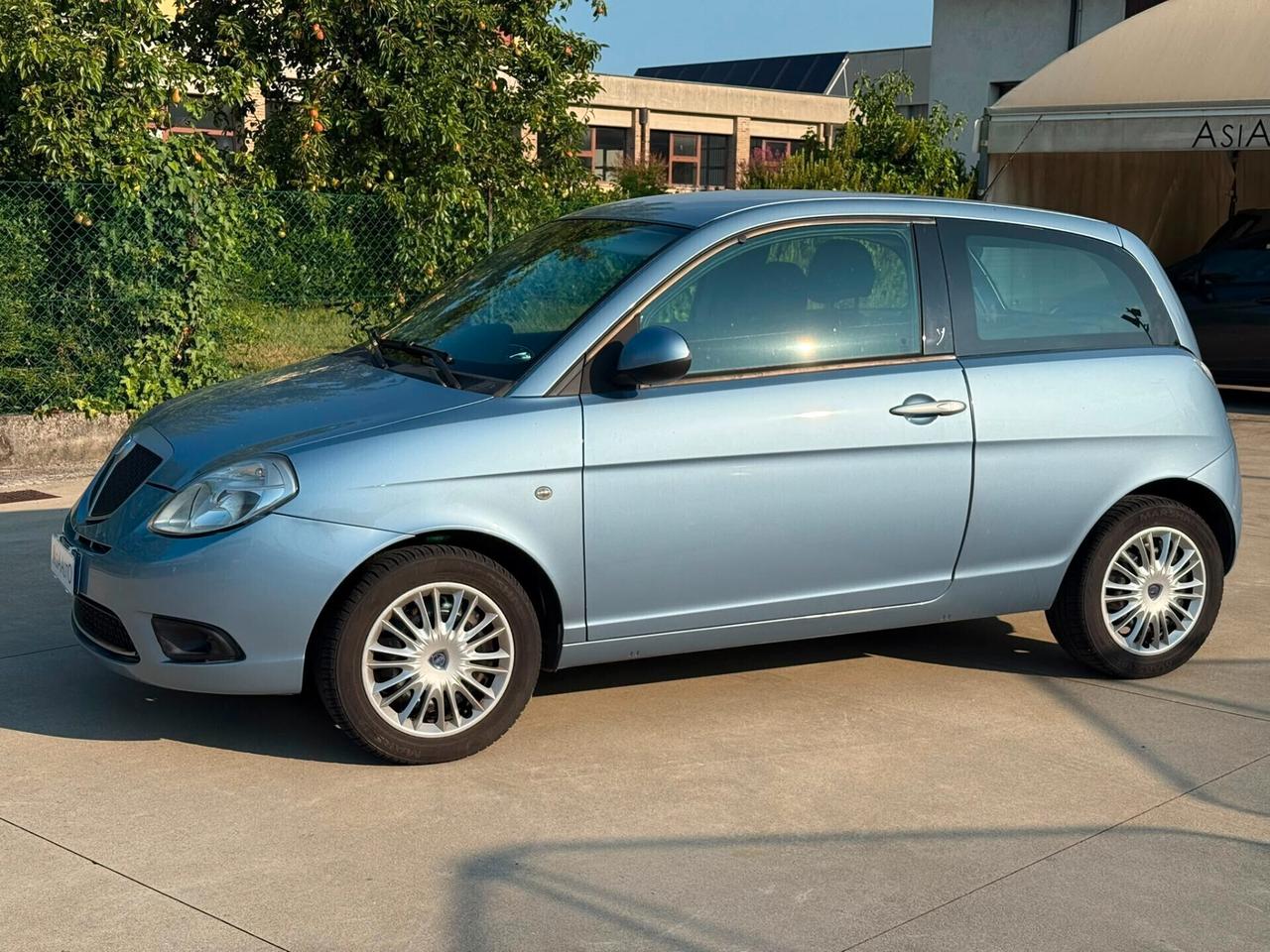 Lancia Ypsilon 1.2 NEO-PATENTATO 85.000KM
