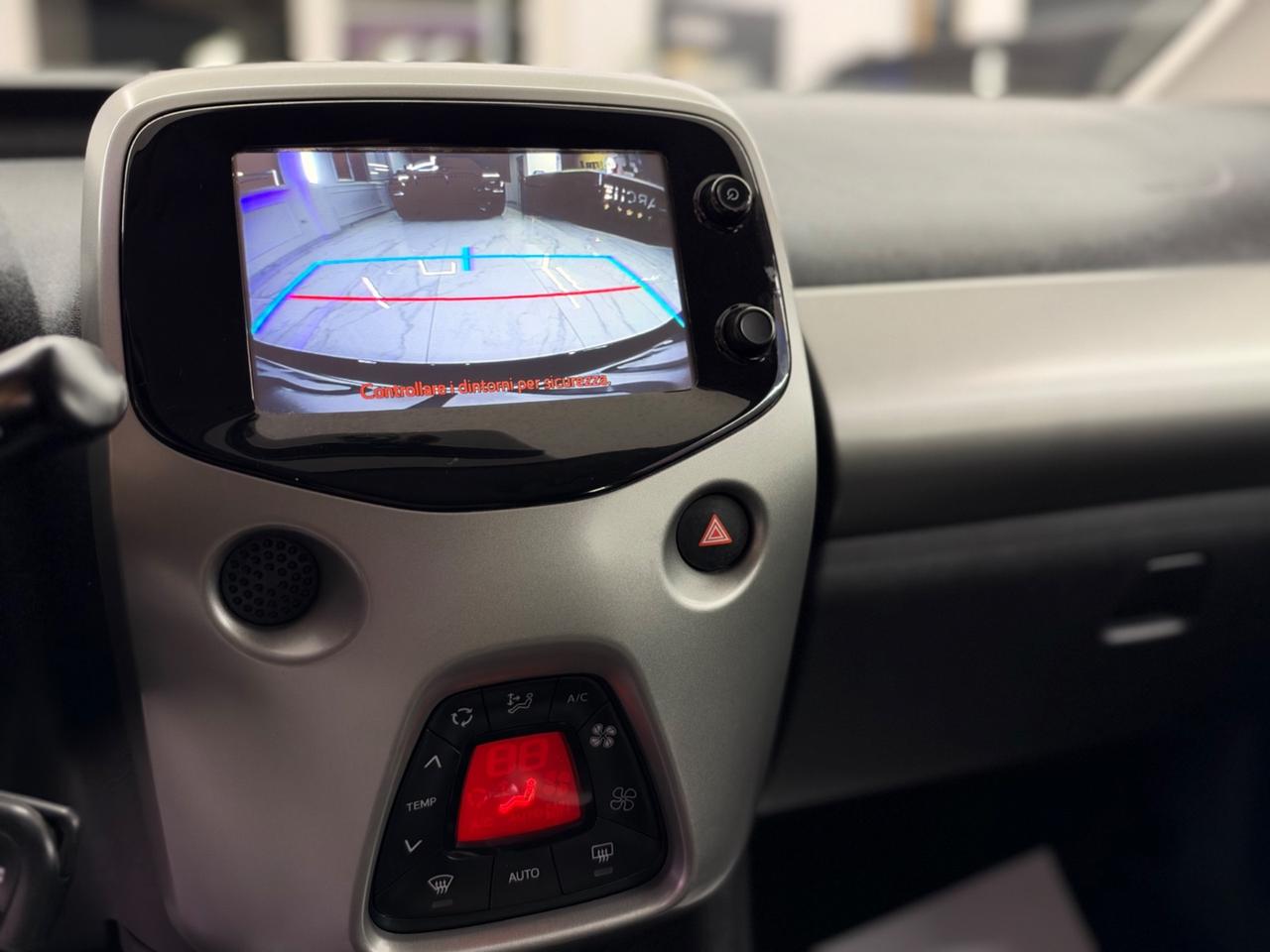 Toyota Aygo 1.0 69Cv Automatica Full Opt-Car Play