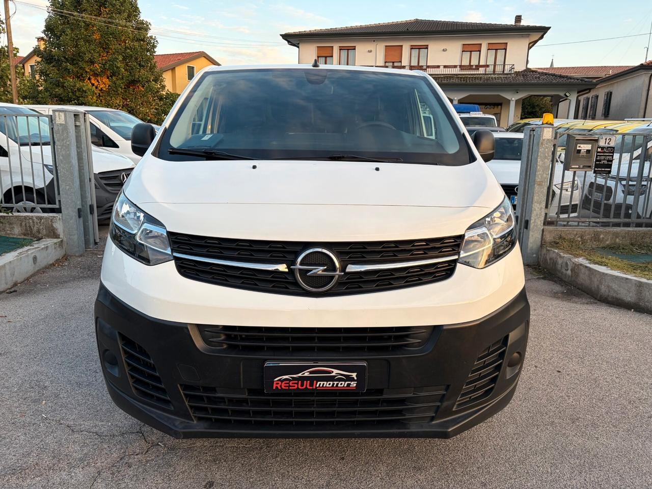 Opel Vivaro 1.5 Diesel 120CV S&S PL-TN M Furgone Essentia