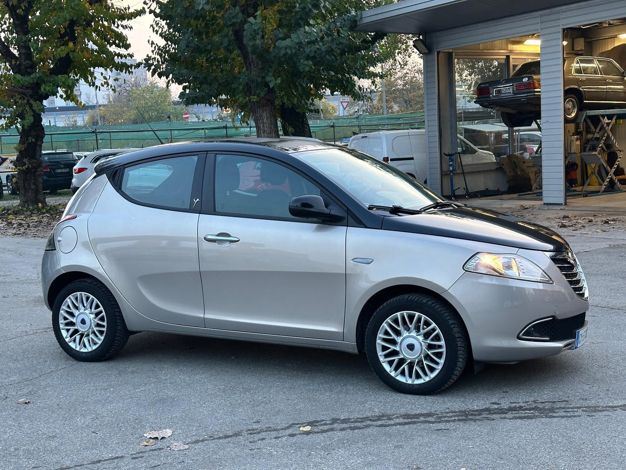 Lancia Ypsilon 1.2 Platinum solo 115mila km
