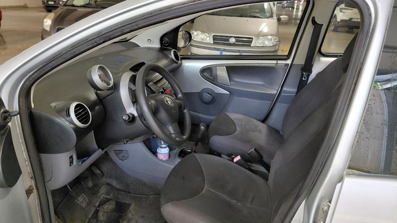 Toyota Aygo 1.0 12V VVT-i 5 porte