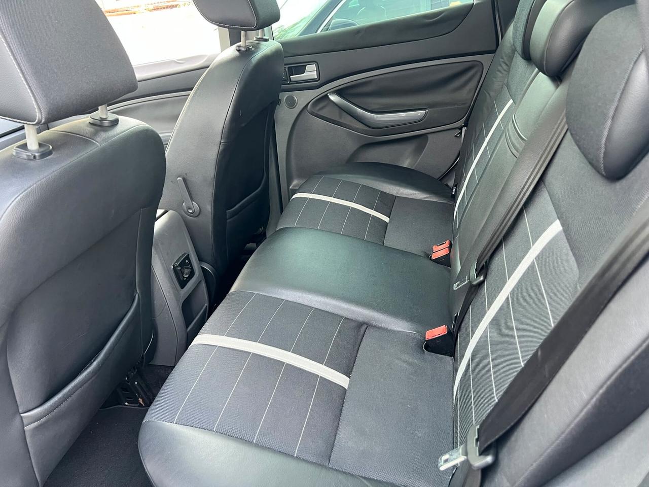 FORD KUGA 2.0 TDCi 4WD Titanium - 2010