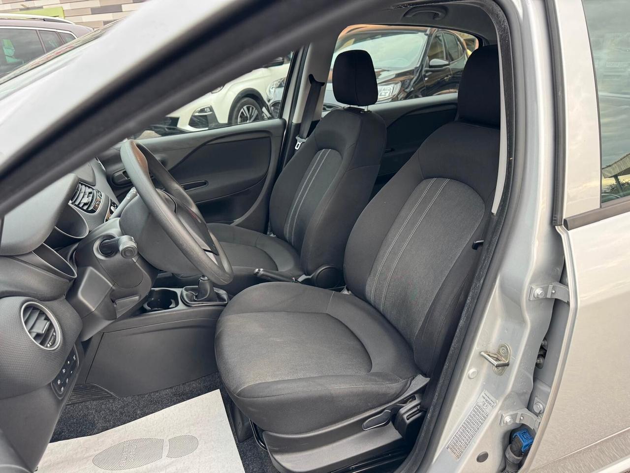 Fiat Punto 1.2 BENZ 5 PORTE KM 64000 - 2015