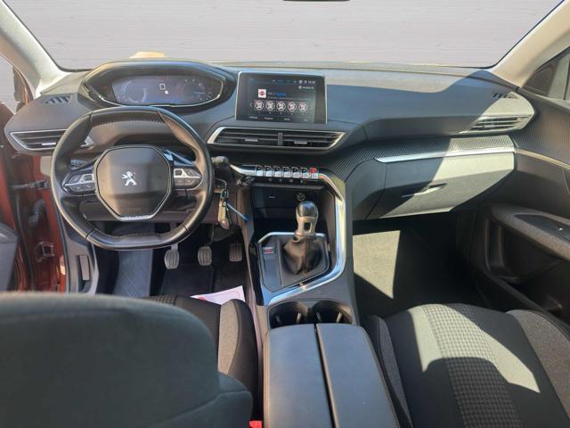 PEUGEOT 3008 BlueHDi 130 S&S Business