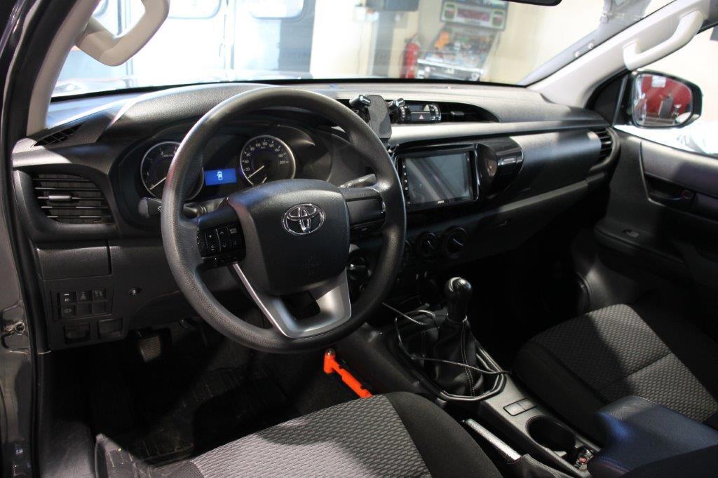 Toyota Hilux 2.4 D-4D 4WD 2 porte Extra Cab PREPARATA TAGLIANDATA uff Toyota